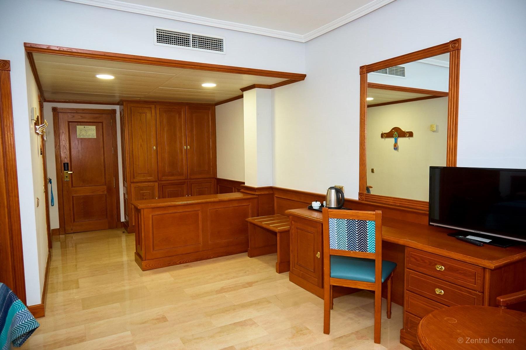 Hotel Zentral Center - Adults Only Playa de las Americas  Bagian luar foto