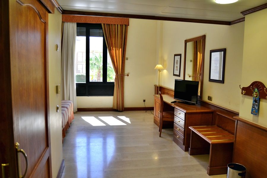 Hotel Zentral Center - Adults Only Playa de las Americas  Bagian luar foto